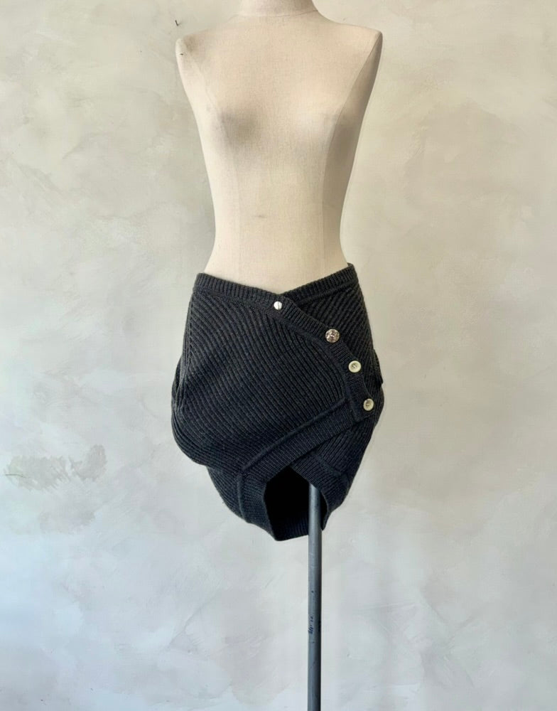 Mini-jupe en maille de laine recyclée